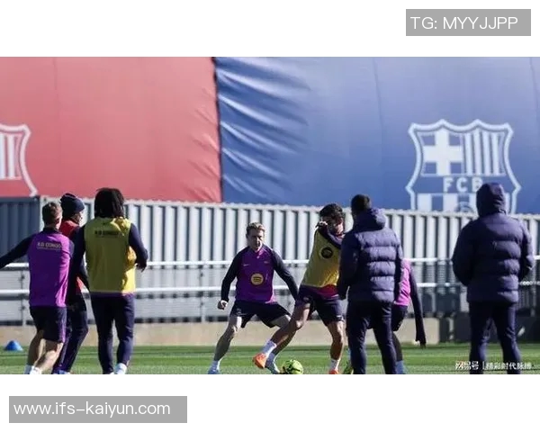 实地考察！世体：巴塞罗那市长赴诺坎普现场观看巴萨对阵毕包