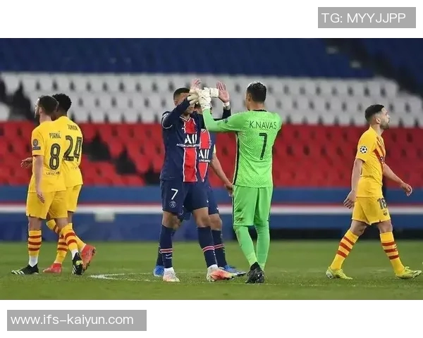 官方：英格兰名哨安东尼-泰勒将执法欧冠第4轮布鲁日vs巴萨